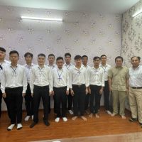 Hình ảnh các TTS trúng tuyển cơ khí